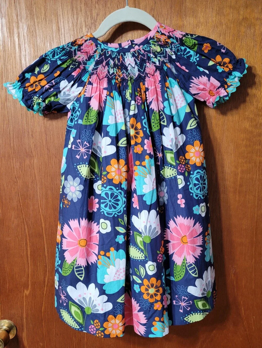 Floral Smocked Neck Girls Dress Size 3T (0966)